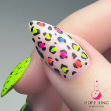 Load image into Gallery viewer, P+ Groovy Green Gel Polish
