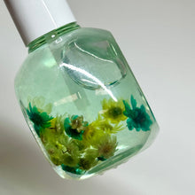 Load image into Gallery viewer, Nail &amp; Cuticle Oil - Green Tea + Repairing Peptides
